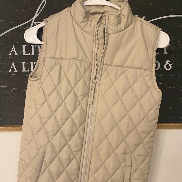 Boys Puffy Sweater - Picture 1 of 2